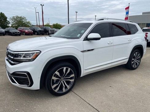 Used 2022 Volkswagen Atlas SEL Premium AWD/4WD image 2
