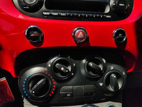 Used 2015 FIAT 500 Sport image 27