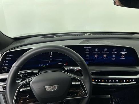 Certified 2025 Cadillac Lyriq Sport RWD image 11