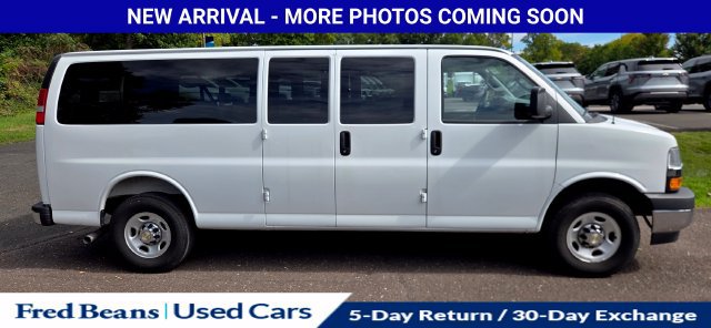 Used 2025 Chevrolet Express 3500 LT w/ LT Preferred Equipment Group RWD image 13