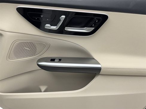 Used 2025 Mercedes-Benz C 300 C 300 NAV,CAM,PANO,HTD STS,BLI image 50