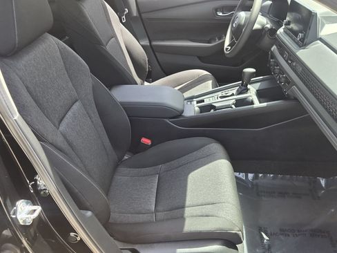 Used 2025 Honda Accord LX image 16
