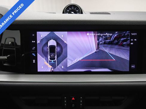 Used 2024 Porsche Cayenne Coupe image 40