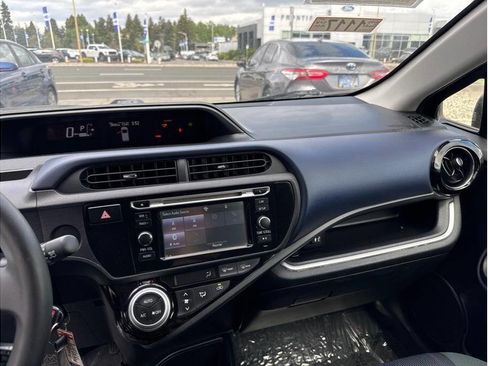 Used 2015 Toyota Prius C Two FWD image 11