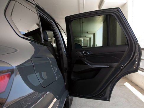 Used 2026 BMW X5 xDrive40i image 26