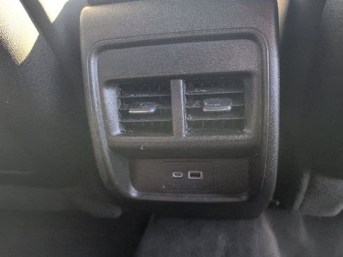 Used 2023 Cadillac XT4 Premium Luxury image 18