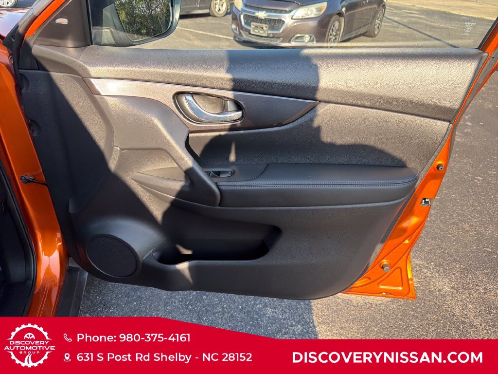 Certified 2019 Nissan Rogue SV FWD image 41