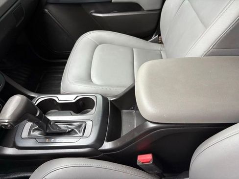 Used 2015 Chevrolet Colorado W/T RWD image 16
