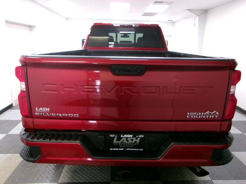 Used 2021 Chevrolet Silverado 2500 High Country w/ Safety Package II image 12