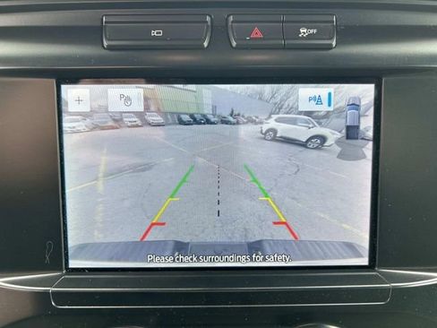 Used 2023 Ford F150 XLT w/ XTR Package image 29