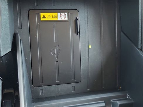 Used 2024 Toyota Tundra Limited image 25