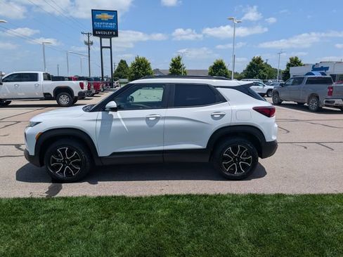 Used 2023 Chevrolet TrailBlazer ACTIV w/ Convenience Package AWD/4WD image 9