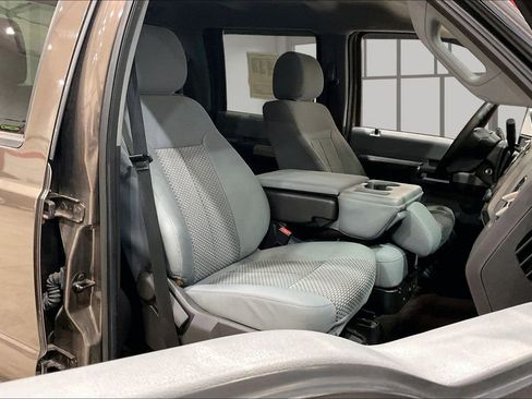 Used 2015 Ford F350 XLT w/ XLT Premium Package image 7