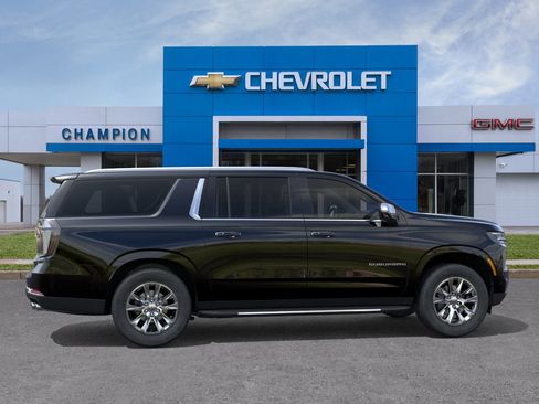 New 2026 Chevrolet Suburban Premier image 5