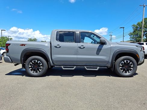 Used 2023 Nissan Frontier PRO-4X w/ Pro Convenience Package image 7