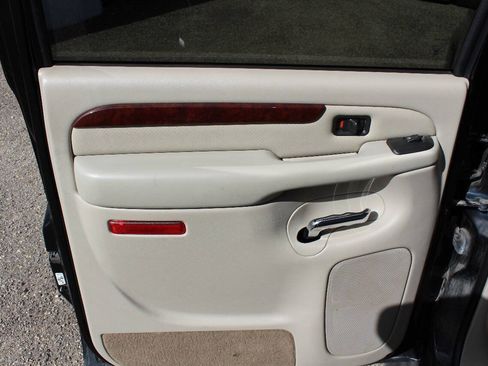 Used 2006 Cadillac Escalade ESV AWD image 20