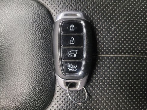 Used 2020 Hyundai Santa Fe SEL w/ Convenience + Premium Package image 32