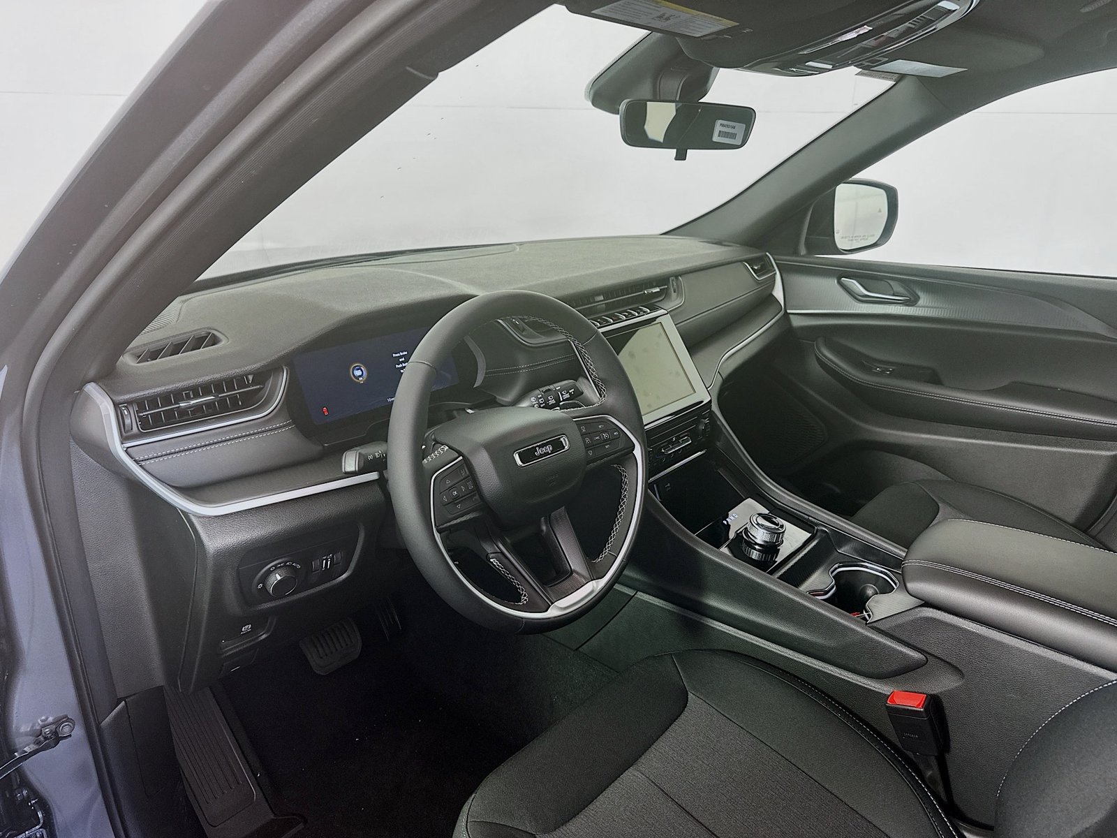 New 2026 Jeep Grand Cherokee Laredo AWD/4WD image 9