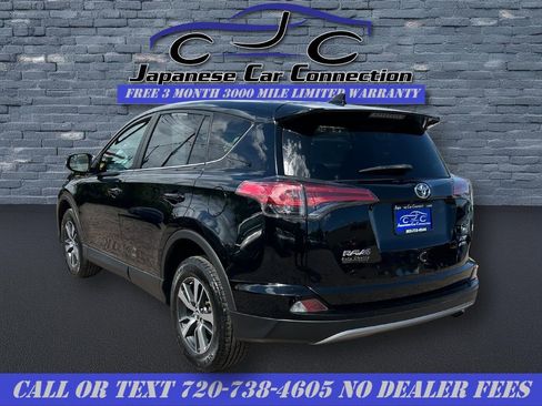 Used 2018 Toyota RAV4 XLE AWD/4WD image 4