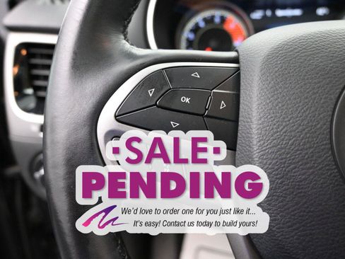 Used 2019 Jeep Cherokee Limited w/ Luxury Group image 24