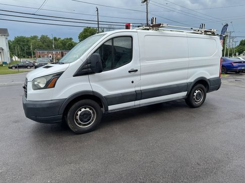 Used 2017 Ford Transit 150 130 Low Roof RWD image 7