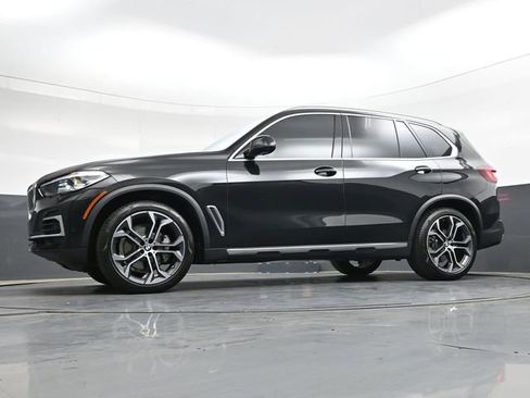 Used 2022 BMW X5 xDrive40i w/ Premium Package AWD/4WD image 34