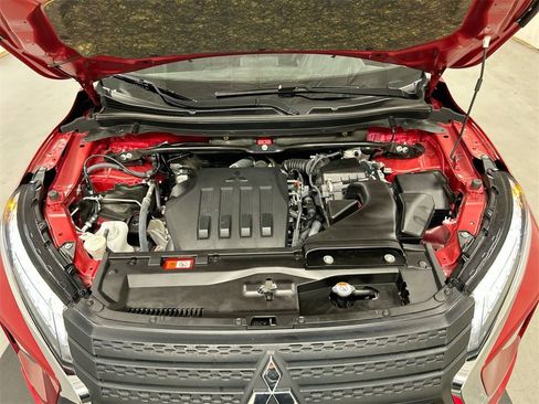 Used 2023 Mitsubishi Eclipse Cross LE image 23