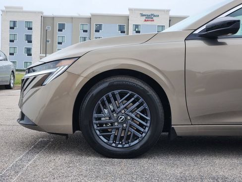 New 2026 Nissan Sentra SV FWD image 6