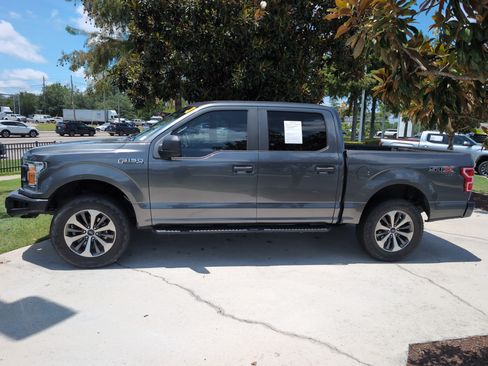 Used 2019 Ford F150 XL w/ Equipment Group 101A Mid AWD/4WD image 7