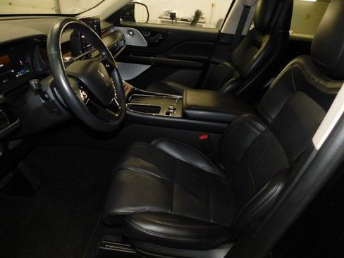 Used 2023 Lincoln Aviator Grand Touring w/ Equipment Group 301A image 12