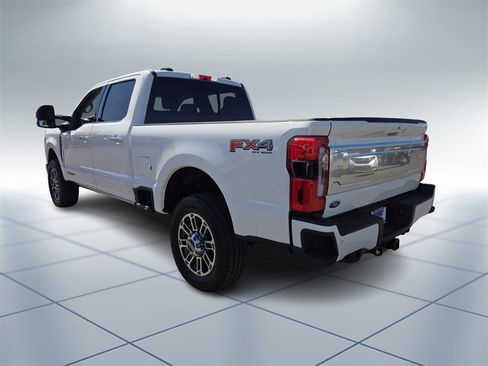 New 2026 Ford F250 Platinum w/ Platinum Plus Package image 4