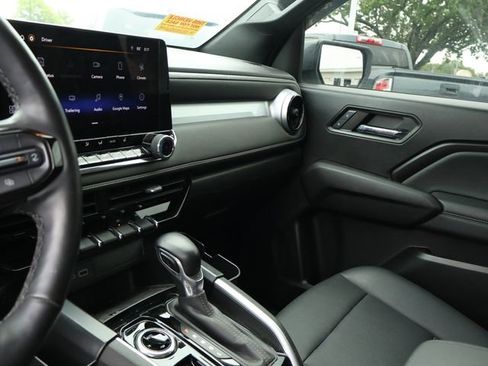 Used 2024 Chevrolet Colorado LT w/ LT Convenience Package III AWD/4WD image 24