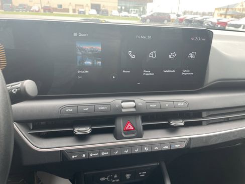 Used 2025 Kia K4 LXS image 16