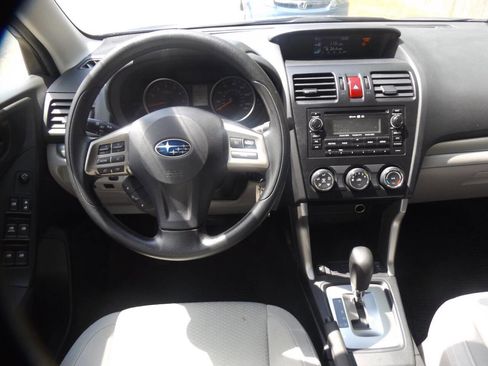 Used 2015 Subaru Forester 2.5i Premium w/ All-Weather Package image 11