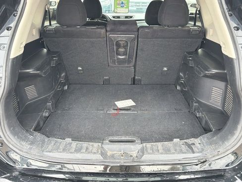 Used 2014 Nissan Rogue SV AWD/4WD image 21
