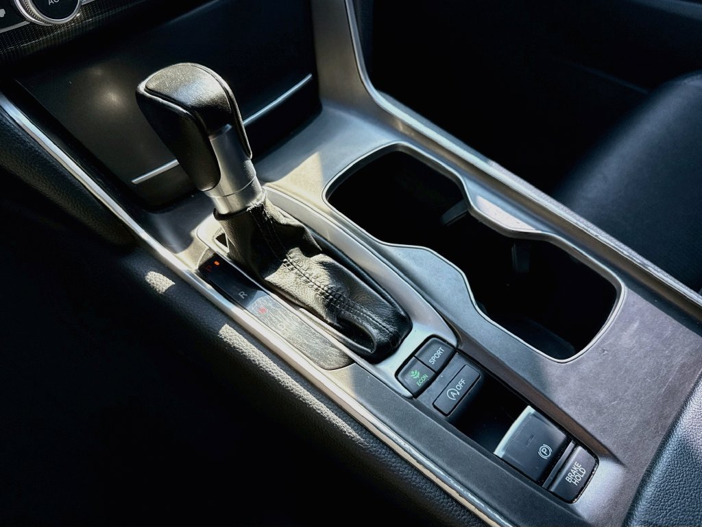 Used 2021 Honda Accord Sport image 15