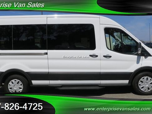 Used 2023 Ford Transit 350 XLT RWD image 4