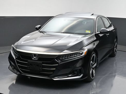 Used 2021 Honda Accord Sport image 4