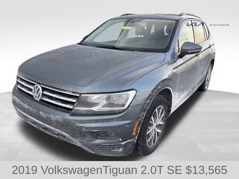 Used 2019 Volkswagen Tiguan SE w/ Panoramic Sunroof Package image 4