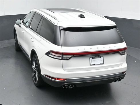 Certified 2025 Lincoln Aviator Reserve w/ Equipment Group 201A image 52