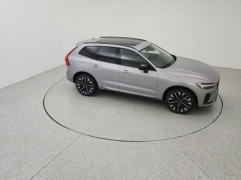 New 2026 Volvo XC60 B5 Ultra w/ Climate Package AWD/4WD image 15