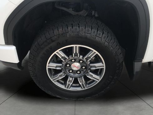 Certified 2024 GMC Sierra 1500 AT4 w/ AT4 Preferred Package AWD/4WD image 48
