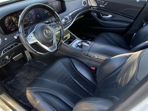 Used 2019 Mercedes-Benz S 560 Sedan image 5