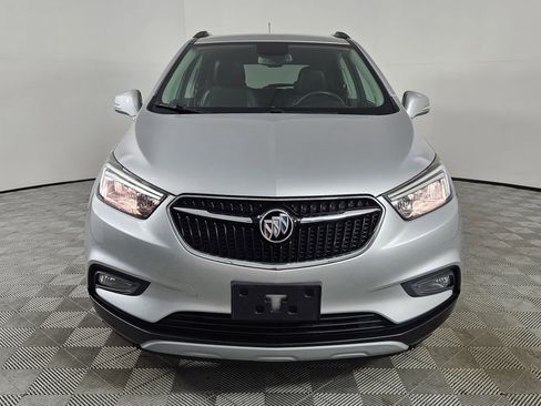 Used 2018 Buick Encore Sport Touring FWD image 2