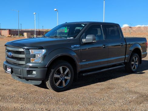 Used 2016 Ford F150 Lariat w/ Equipment Group 501A Mid image 7