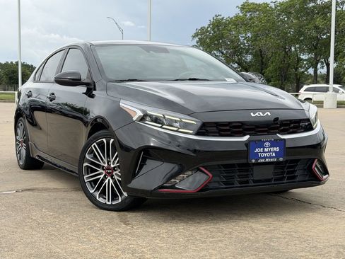 Used 2023 Kia Forte GT FWD image 2