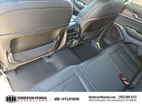 Used 2025 Jeep Grand Cherokee Limited w/ Luxury Tech Group II AWD/4WD image 18