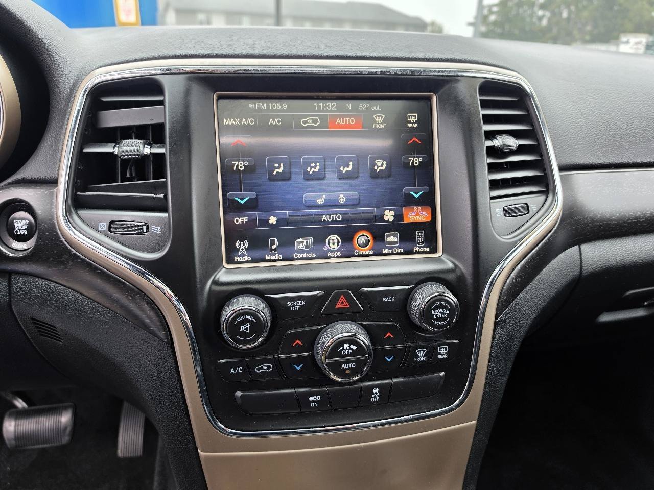 Used 2015 Jeep Grand Cherokee Altitude AWD/4WD image 18