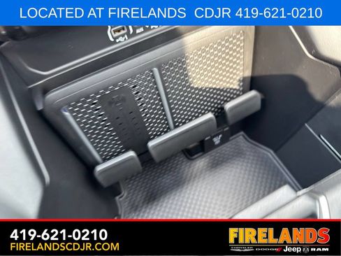 New 2026 RAM 1500 4x4 Crew Cab image 22