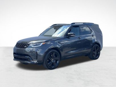 New 2025 Land Rover Discovery Dynamic SE